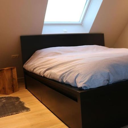Momaison Charmant Landelijk Appartement Knesselare Eksteriør bilde