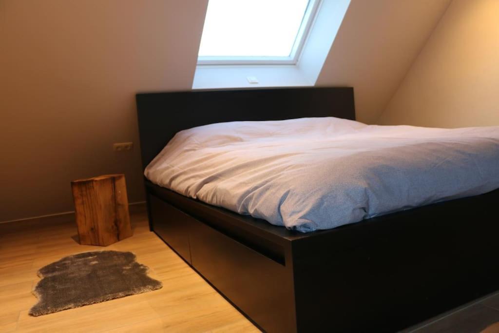 Momaison Charmant Landelijk Appartement Knesselare Eksteriør bilde