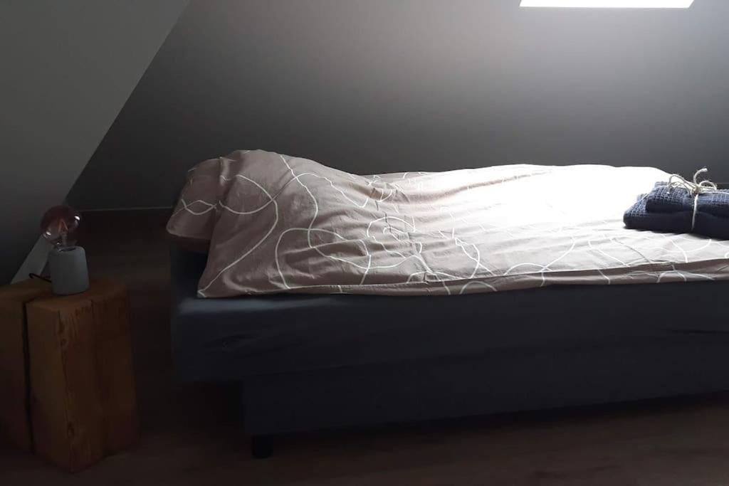 Momaison Charmant Landelijk Appartement Knesselare Eksteriør bilde