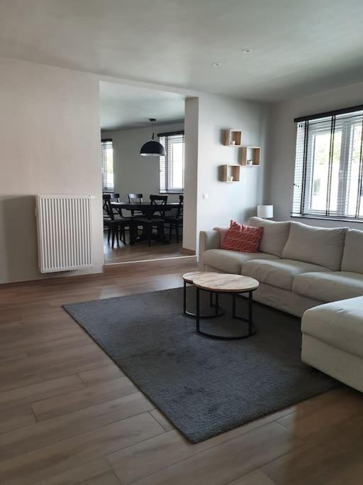 Momaison Charmant Landelijk Appartement Knesselare Eksteriør bilde
